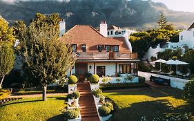 Bed And Breakfast Acorn House